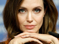 Операция Анджелины Джоли вызвала недовольство части российских онкологов